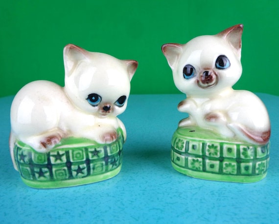 Vintage Retro Siamese Cat Pet Animal Salt & Pepper Shakers 1950s 1960s Mid Century Party Home Living Barware Art Collectible Figurines Gift
