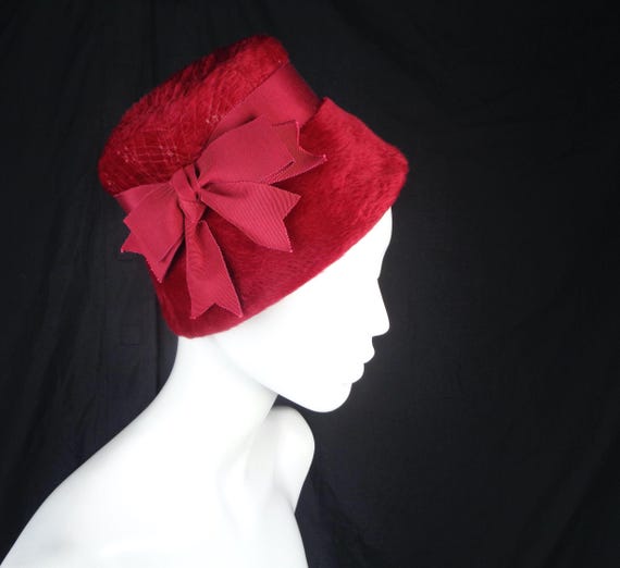 Vintage Ruby Red Mohair Bucket Hat - 1950s Boutique Capulet Bow Veil New York Montreal