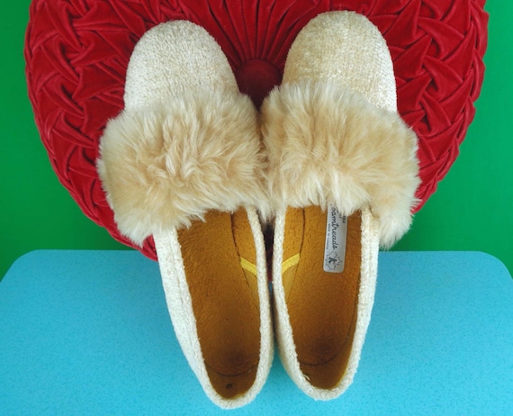 Vintage Faux Fur Foam-treads Slippers: 1960s-70s Retro Champagne Slides Size 9 Shoes Footwear Gift