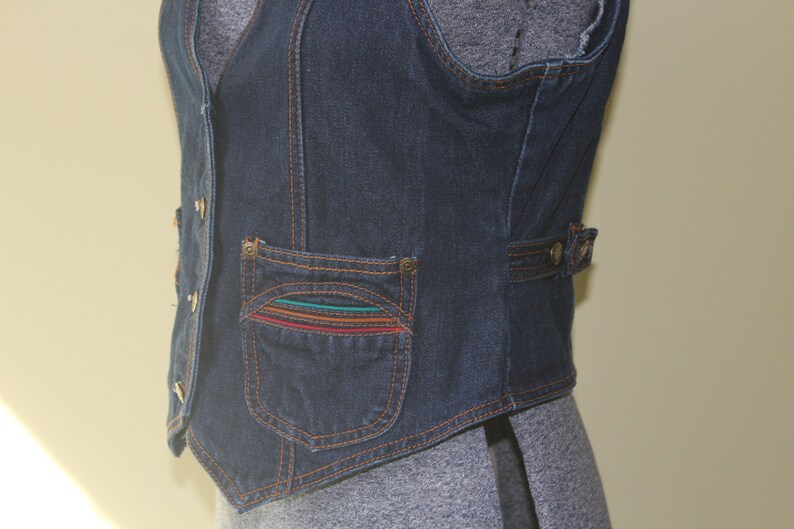 1970s 80s S M Pentimento Western Ranch Hippie Disco Hipster Preppy Multi Color Cotton Denim Jean Button Vest Top Women/'s Clothing Vintage