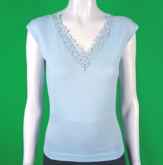 Vintage Retro Clothing Apparel Pullover Sweater Knitwear Top Blouse Shirt 1940s 1950s Mid Century XS Italy Wool Baby Blue Evening Party Gift