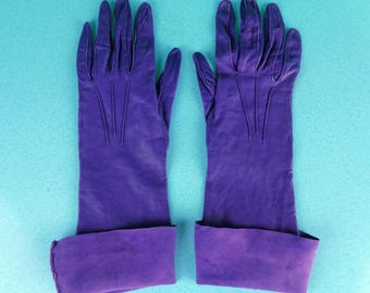 Gants longs anciens en cuir de chevreau : gants de conduite en cuir des années 1900-1920, accessoire de soirée de mariage.