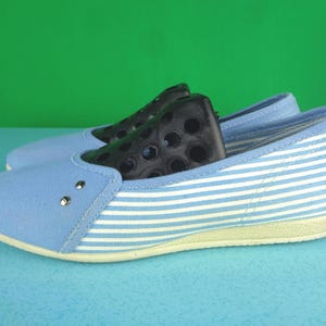 Vintage Funtreads Baby Blue & White Stripe Flats: 1970s Coastal Shoes - Size 7.5 Beach Footwear image 8