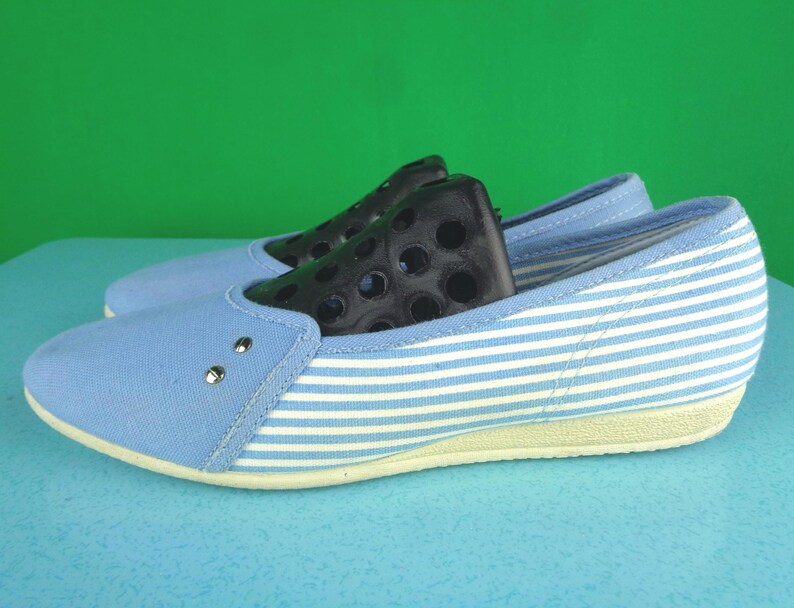 Vintage Funtreads Baby Blue & White Stripe Flats: 1970s Coastal Shoes - Size 7.5 Beach Footwear image 8