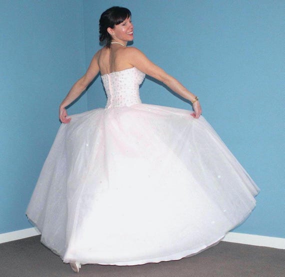 Vintage Retro Small Clothing Long Prom Dress Ball Gown Tulle Powder Pink Strapless Sweetheart Bridal Maids Wedding Party Formal Evening Gift