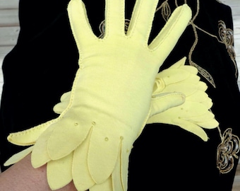 Vintage Retro Gauntlet Decorative Gloves Accessorie 1940s 1950s Mid Century Yellow Chartreuse Wedding Party Formal Evening Gift S 6 1/2