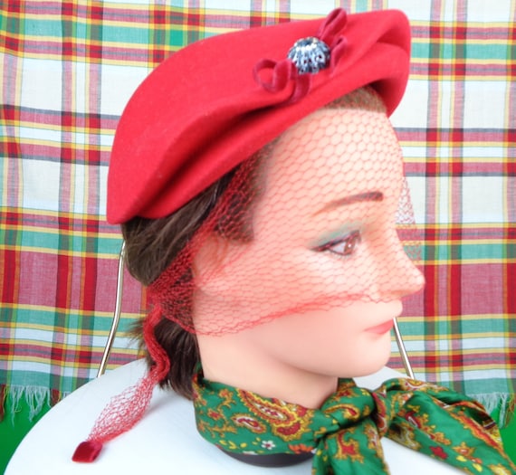 Vintage Lipstick Red Half Veil Hat, 1950s Party Capulet Mid Century Formal Accessory Gift