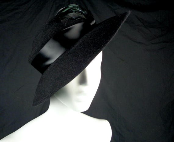 Vintage Eaton Canada Cartwheel Hat: Black Brim, Feather Satin Accent 80s-90s Capulet Gift Accessory