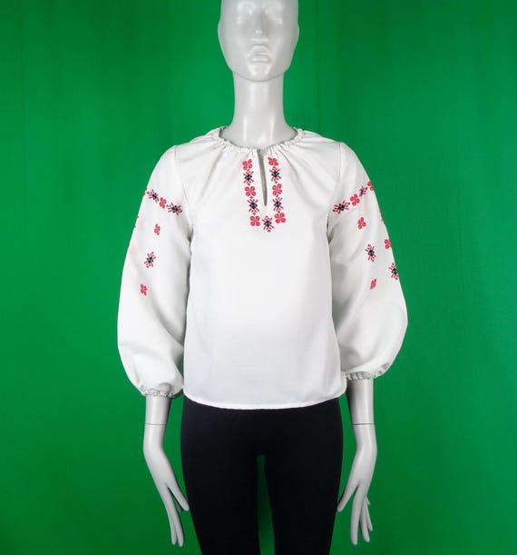 Vintage Retro Clothing Pullover Ukrainian Russian Blouse Top Bishop Peasant 1960s 1970s Mid Century Small White Red Black Formal Casual Gift