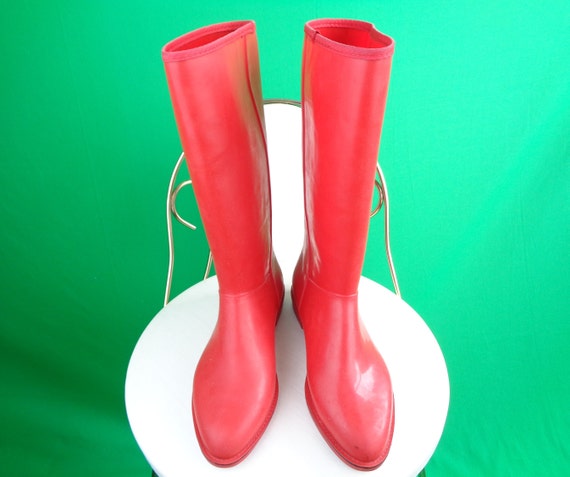 Womens Accessories Red Tall Rubber Flat Boots Size 7 Euro 37 1/2 UK 5 Rain Snow Winter Weather Guard 1960s 70s Vintage Mid Century Retro Mod