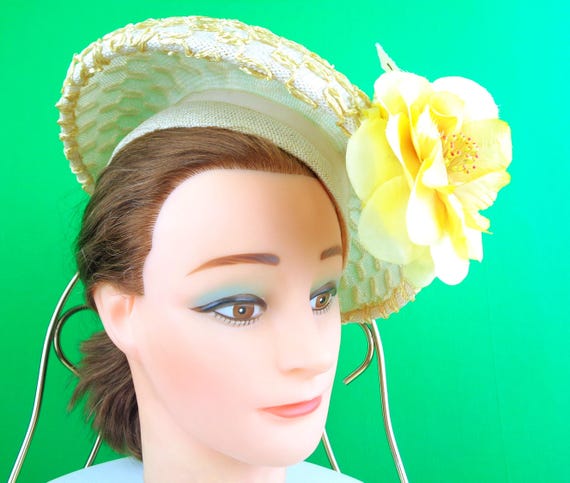 Vintage Straw Floral Capulet Hat: 1940s-50s Millinery, Ivory Rose Mid Century Yellow Accessory Gift