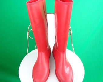 Vintage Retro Damen Accessoires Rote Hohe Gummistiefel Flache Stiefel Größe 37 Euro 37 1/2 UK 5 Regen Schnee Winter Weather Guard 1960er 70er Jahre Mid Century Mod