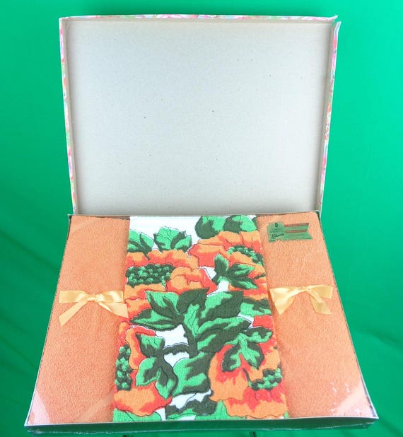 Vintage Retro Bath Hand Towel Facecloth Box Set Linens 1950s 1960s Mid Century Kathaway Orange Green White Floral Home Living Party Gift