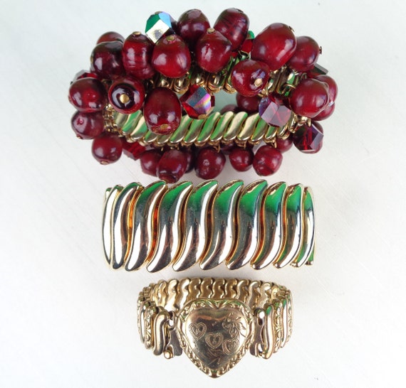 Vintage Retro Bergere Swivel Expansion Cuff Slide Bracelet Bangle Jewelry 50s 60s Mid Century Goldtone Red Bead Party Evening Accessory Gift