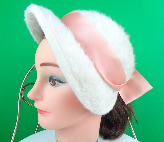 Vintage Retro Accessorie Bonnet Mohair Fur Brim Hat Capulet 1940s 1950s White Peach Wool Satin Mid Century Wedding Party Formal Gift