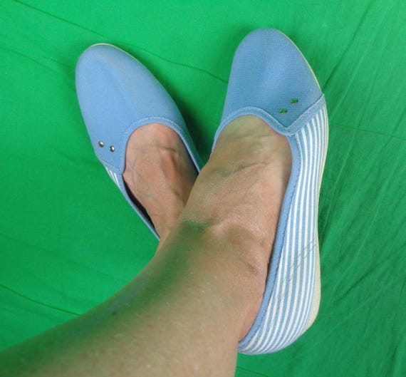 Vintage Retro Flat Slides Slip Ons Shoes Footwear Funtreads 1970s 80s Baby Blue White Stripe Canvas CA US 7.5 Sport-wear Coastal Beach Boat