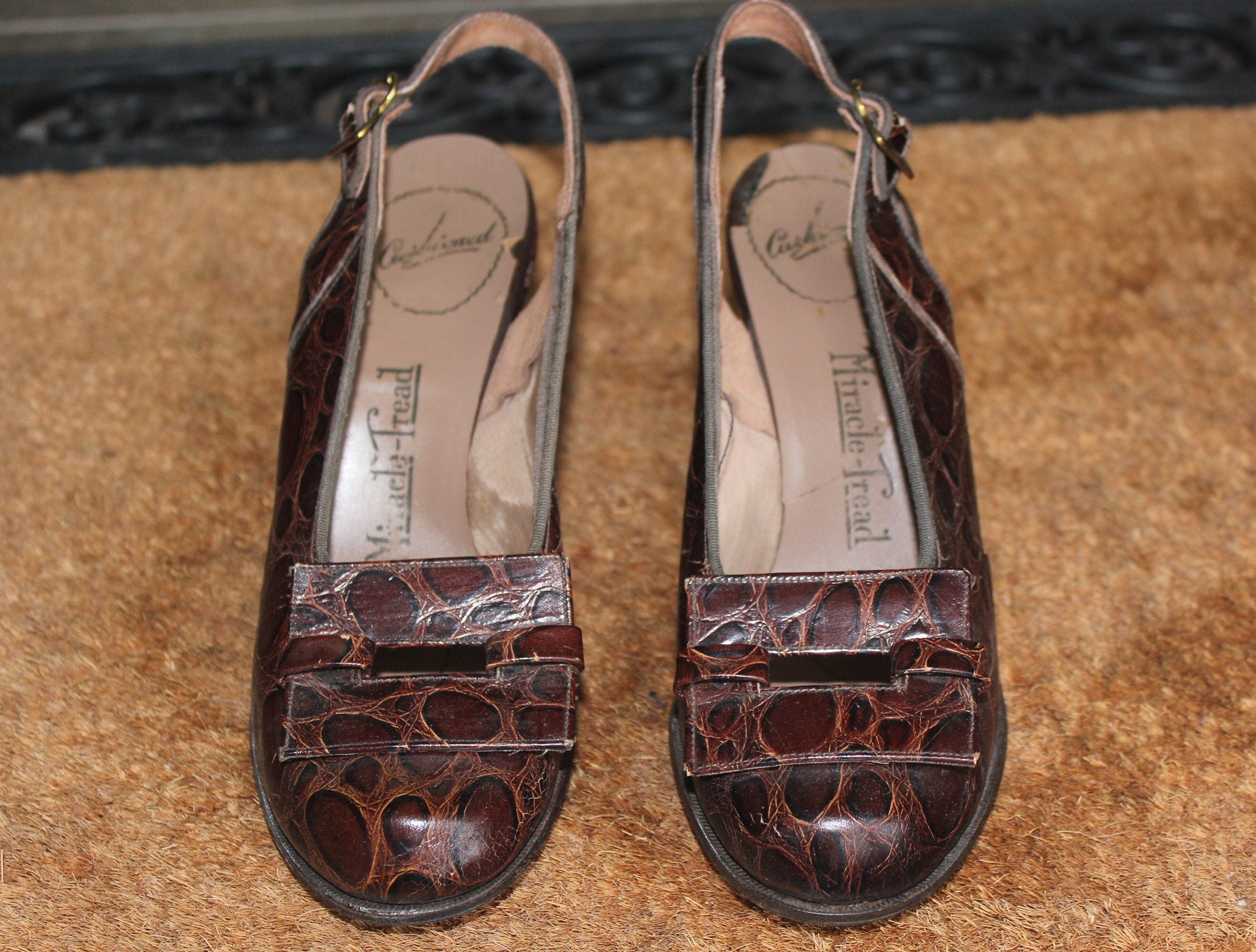 NOS 1930s 40s Art Deco WW2 Vintage Womens Pumps Shoes Heels Size 6 Euro