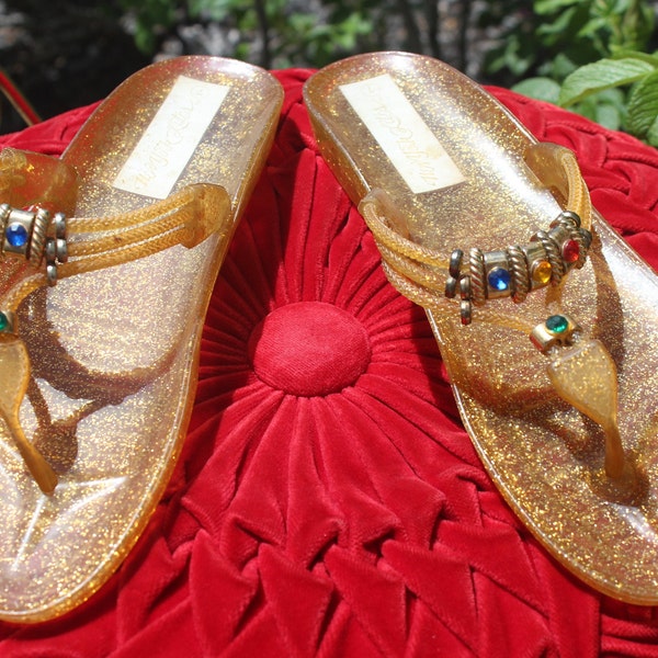 Vintage Retro Womens Girls Accessorie Shoes Sandals Flip Flops Jelly Flat Thongs T Strap 1980s 1990s Size 7 Yellow Gold Green Blue Red Jewel