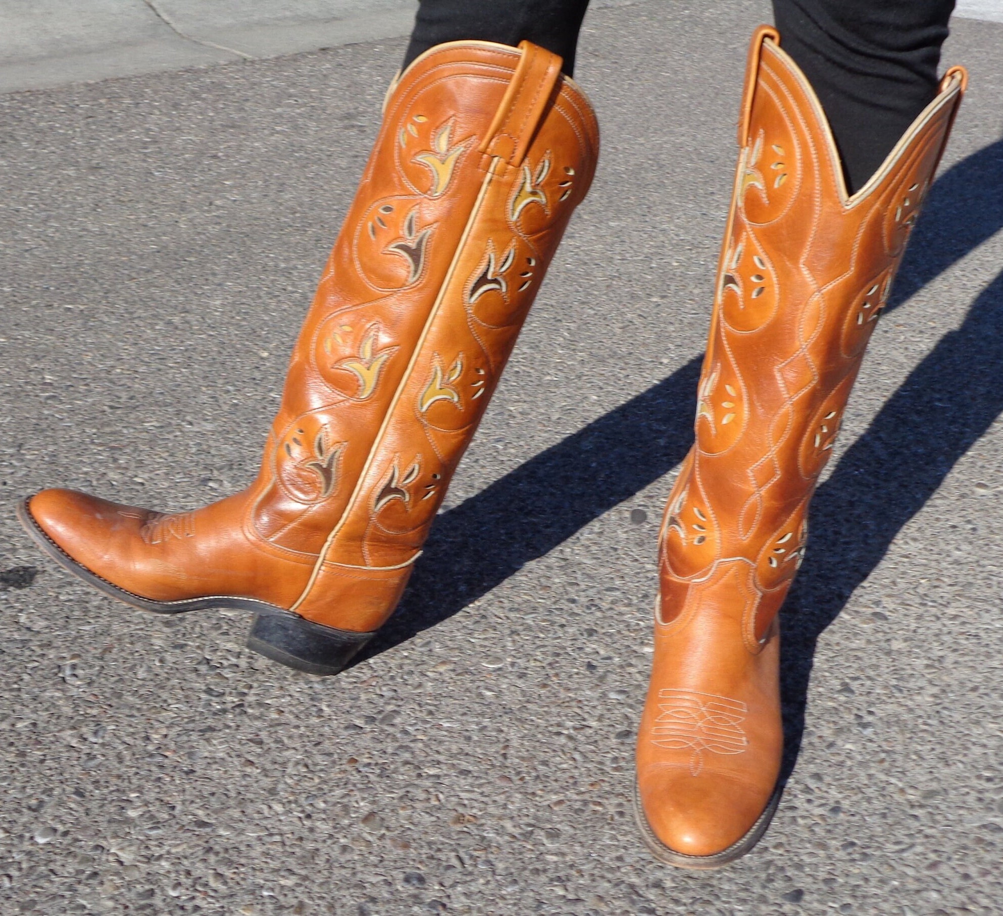 Tall Boots Size 8 Vintage 70s Tall Black Leather Retro Boots Sz. 8 –  FIREGYPSY VINTAGE