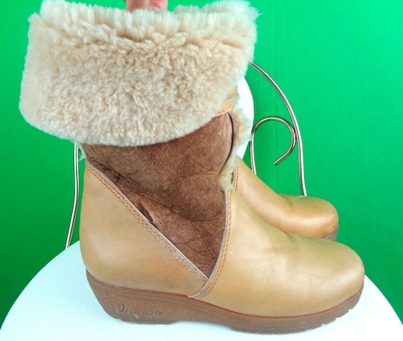 Vintage Blondo Leather Shearling Ankle Boots - 1970s-1980s Boho Hippie Style - Retro Fashion Accessory
