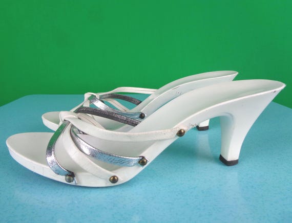 Vintage Retro White Silver Shoes Pumps Heels Slides Mules Footwear 1970s 1980s US CAN 7 1/2 Euro 38 Wedding Party Evening Formal Casual Gift