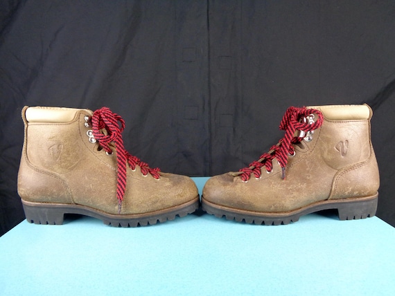 Vintage Cowhide Leather Ankle Tie-up Boots: 1970-80s Vibram Hiking Wilderness Combat US Size 6