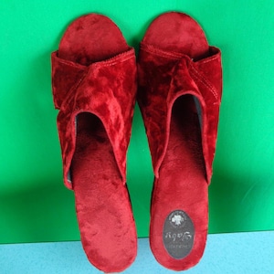 Vintage Velvet Wedge Slides: Red Sandals Shoes 1960s Slip-Ons Pumps US 7 Gift Gaby