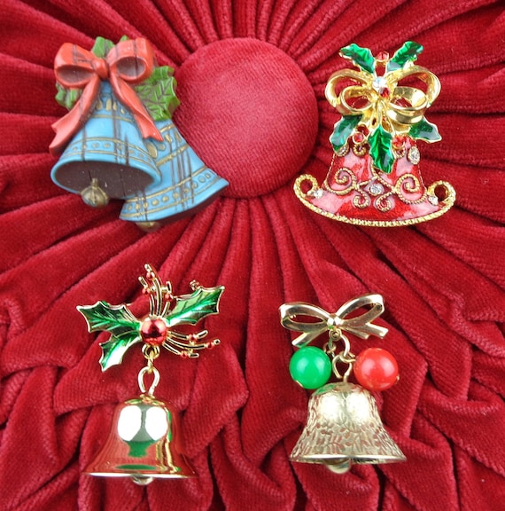 Vintage Retro Christmas Holiday Jewelry Hallmark Bell Sweater Brooch Pin 70 80 Party Evening Gift Collector Keepsake Memento Accessorize Set