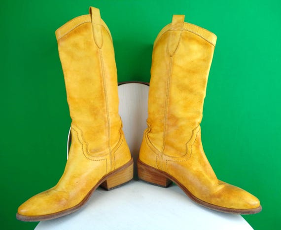 Vintage Retro Vero Cuoio Italian Yellow Leather Western Cowboy Girl Boots Footwear 1960s 70s Size Euro 36 CAN US 5 1/2-6 Party Gift