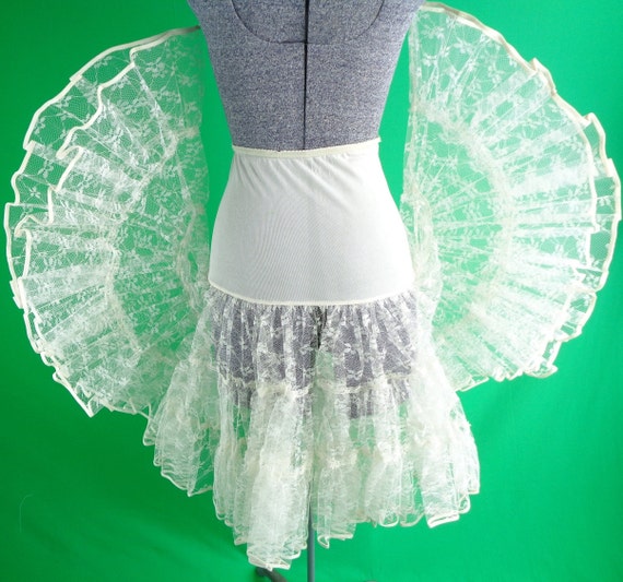 Vintage Retro Clothing Petticoat Crinoline Half Slip Lingerie 1940s 1950s Mid Century White Nylon Lace Small Undergarment Wedding Party Gift