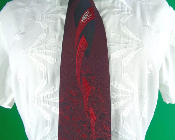 Vintage CURRIE Swirl Necktie: 1970s Abstract Red Black Suit Accessory