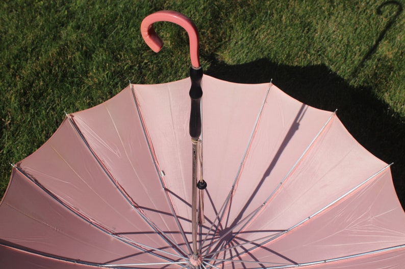 1940s 50s Powder Pink Nylon Plastic Black Wooden Handle Bell Silver Tone Metal Rain Umbrella Parasol Canopy Vintage Retro Vogue Accessories
