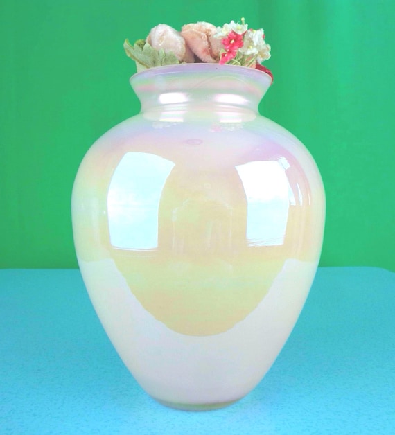 Vintage Retro Iridescent Pink Rainbow Vase 60s 70s Wedding Party Gift Home Live Collectible Fine Art Flower Arrangement Indoor Pot Planter
