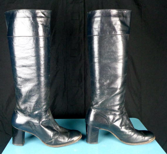 Vintage 60s/70s GoGo Boots: Black Navy Knee High Block Heel, Size 7.5 Accessory
