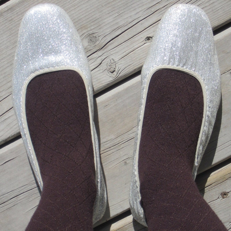 retro silver toe