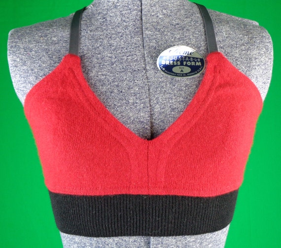 Vintage Retro Clothing Apparel Pullover Cashmere Bralette Intimate Lingerie Top 32 A B Red Black Merino Sport Silhouette Casual Party Gift