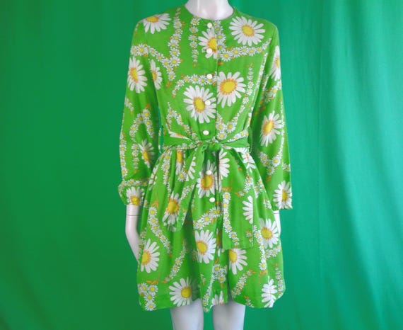 Vintage Retro Mod Clothing Apparel Light Weight Belt Shirt Dress 1950s 60s Mid Century Wedding Party Evening Formal Casual Gift Green Daisy