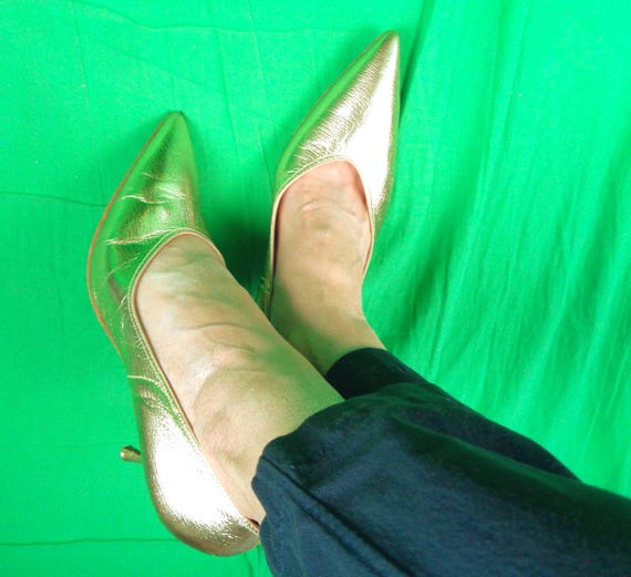 Vintage Retro Woodward Pumps Shoes High Heels Footwear 1950s 1960s Mid Century Gold Metallic CAN US 7 1/2 Wedding Party Formal Evening Gift