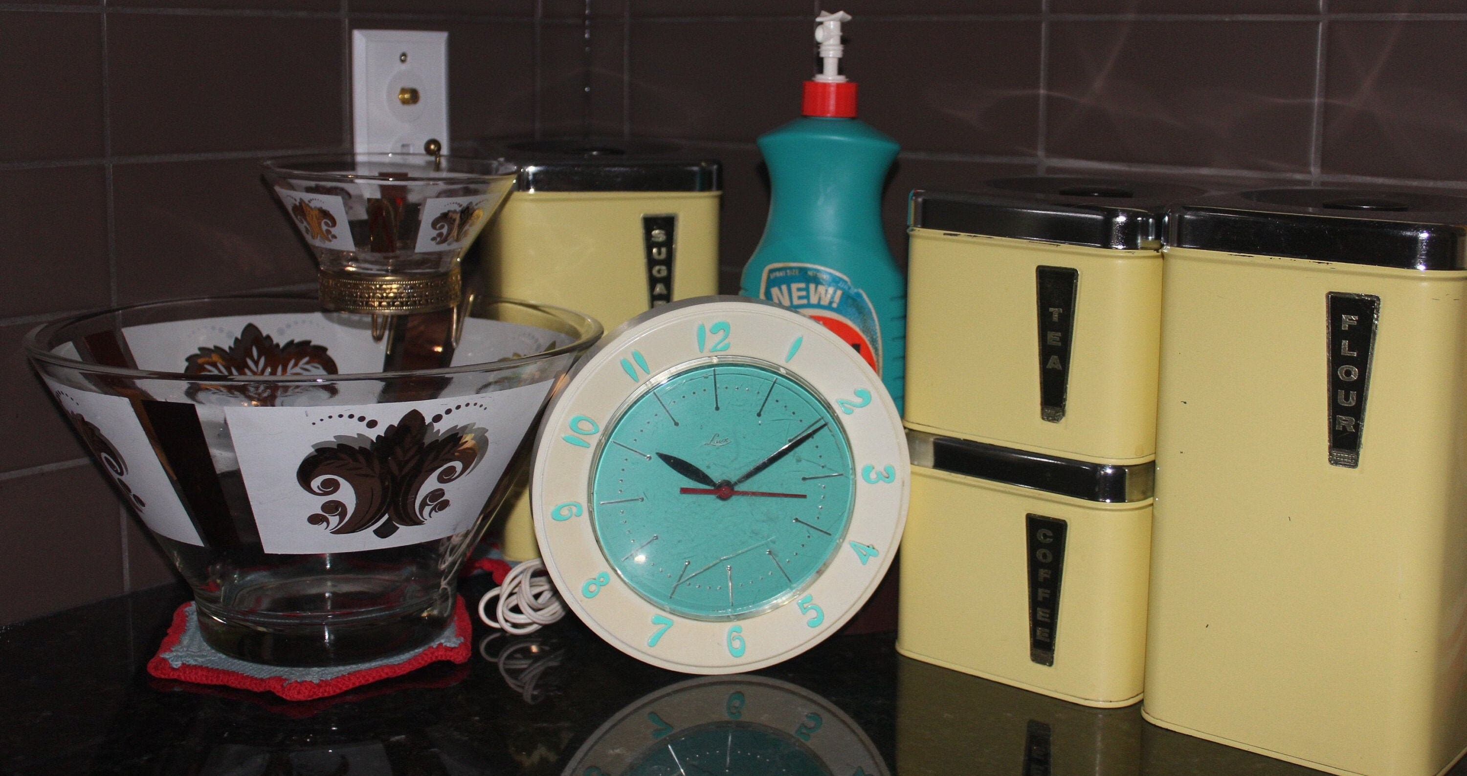 Lux Keebler Clocks for sale Only 3 left at 65