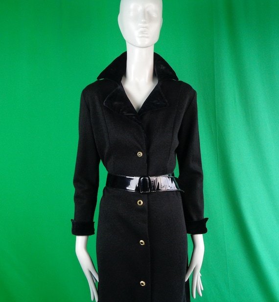 Vintage Retro 60s Hugh Garber Velvet Collar Dress: Long Sleeve Black Party Gown Gift