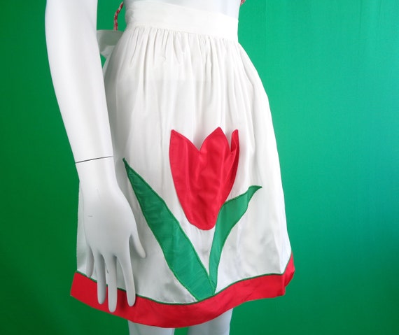 Vintage Floral Tulip Apron: 1940s-50s Kitchen Linen Gift White Red Green Handmade Costume Prop
