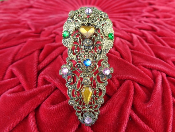 Vintage Rhinestone Fur Sweater Clip: Filigree Costume Jewelry 1930s 1940s Gift Accessory