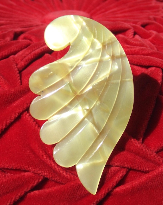Vintage Pearl Shell Wing Fur Clip: 1930s-40s Czechoslovakia Pastel Yellow Brooch Jewelry Gift Accessory