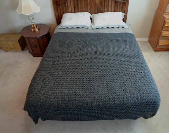 Vintage Retro Handmade Crochet Granny Afghan: 70s-80s Knit Blanket Throw Cover Bedding Comforter Gray