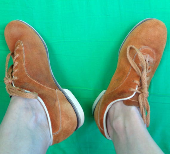 Vintage Retro Brown Suede Oxford Flats Tie Shoes Footwear 1960s 1970s Size 7 US CAN Sport-wear Recreation Bowling Dance Campus Casual Gift