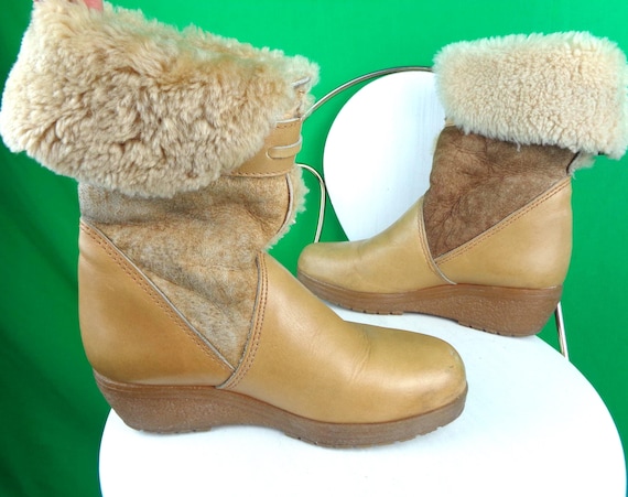 Vintage Retro Blondo Leather Shearling Ankle Boots - 1970s Boho Style - CAD US Size 5.5 Gift