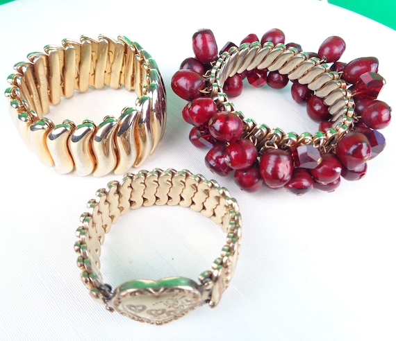 Vintage Retro Bergere Swivel Expansion Cuff Slide Bracelet: 1950s-60s Mid Century Gold-tone Jewelry Red Bead Gift Accessorize