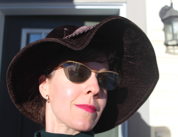 Vintage Retro Accessorie Oversize Brown Velvet Brim Bucket Flop Sun Hat 1960s 70s 22" Union Label Mod Hippie Boho Wedding Party Formal Gift
