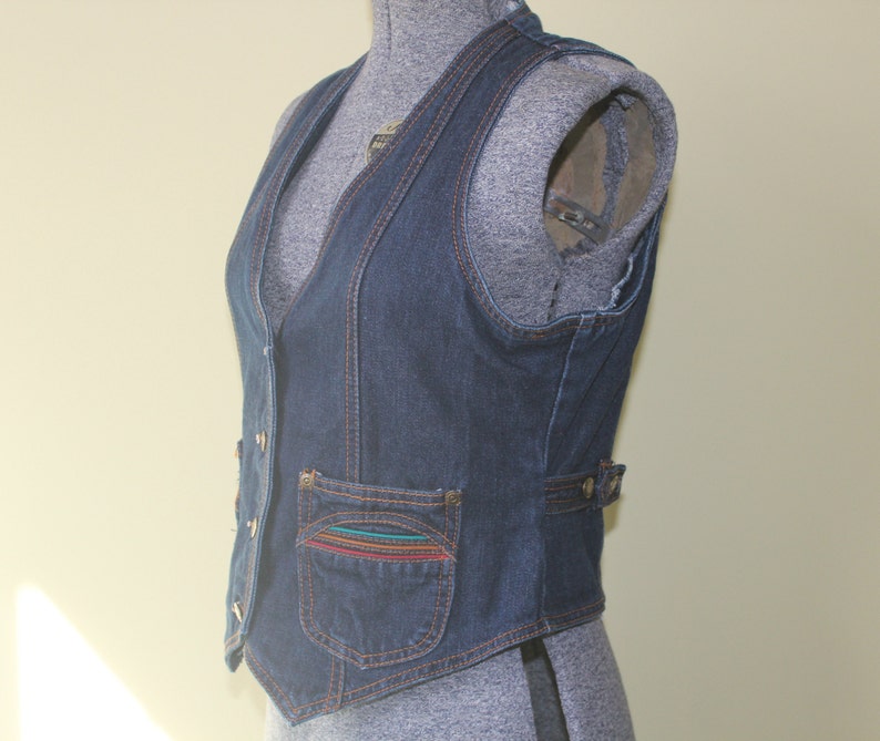1970s 80s S M Pentimento Western Ranch Hippie Disco Hipster Preppy Multi Color Cotton Denim Jean Button Vest Top Women/'s Clothing Vintage