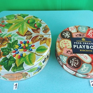 Vintage Retro Peek Frean Decorative Biscuit Tin Bin 50s 60s Mid Century Storage Container Organization Home Decor Gift Collectible England